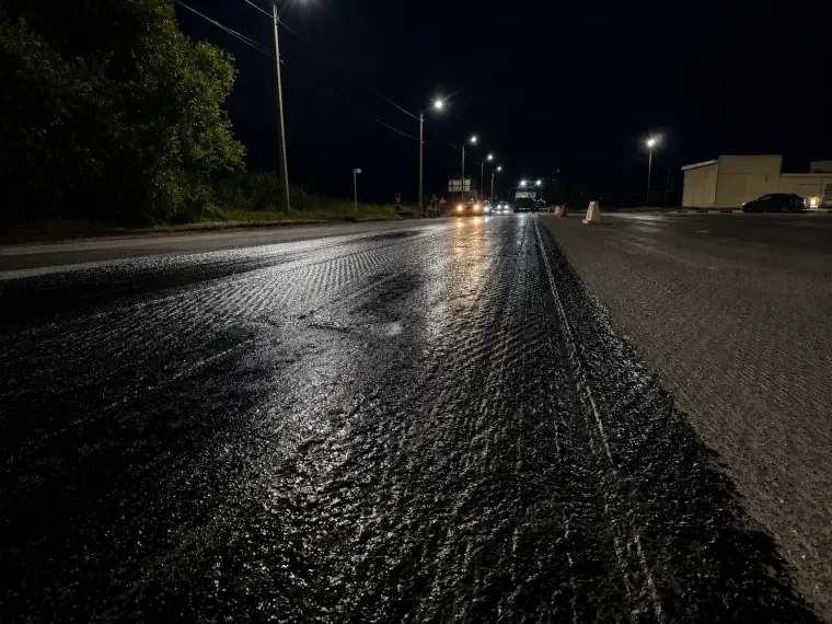 Ремонт автодороги в Курске, работы по укладке асфальта