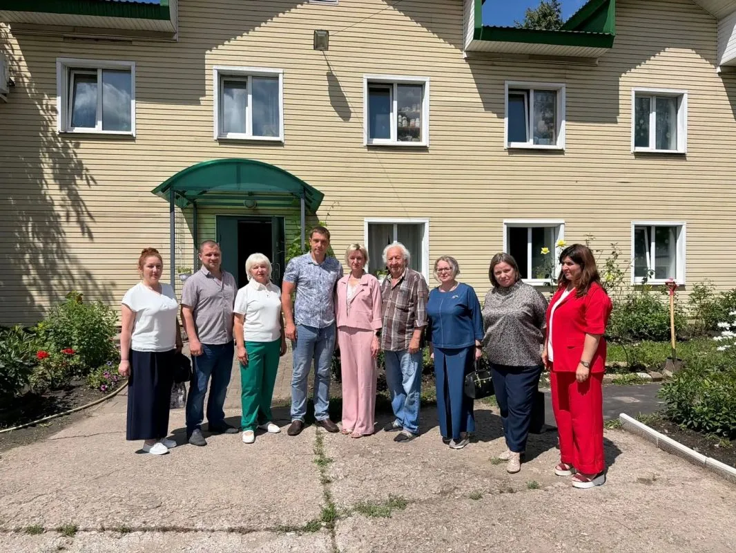 Директор курского центра Сергей Лебедев провел экскурсию для гостей