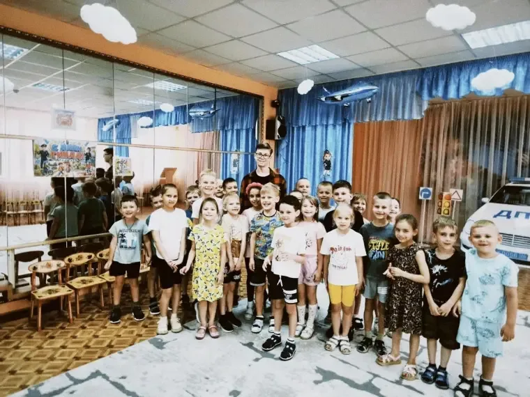 Кирилл Гитис из лицея № 6 рассказывает курским дошколятам о Байкале