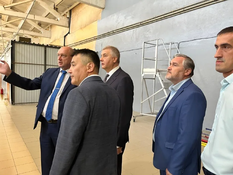 Замгубернатора Фофанов посетил курский завод «Авиаавтоматика