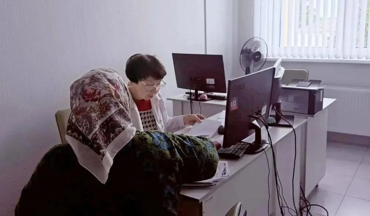 Выездной приём врачей Курской областной больницы прошёл в Обоянском районе