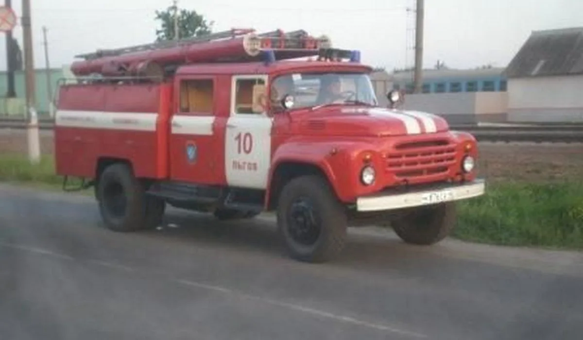 Во Льгове вечером загорелся легковой автомобиль