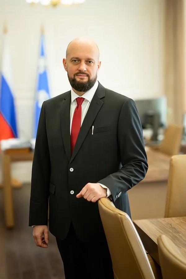 Евгений Маслов, глава администрации города Курска, на официальном мероприятии