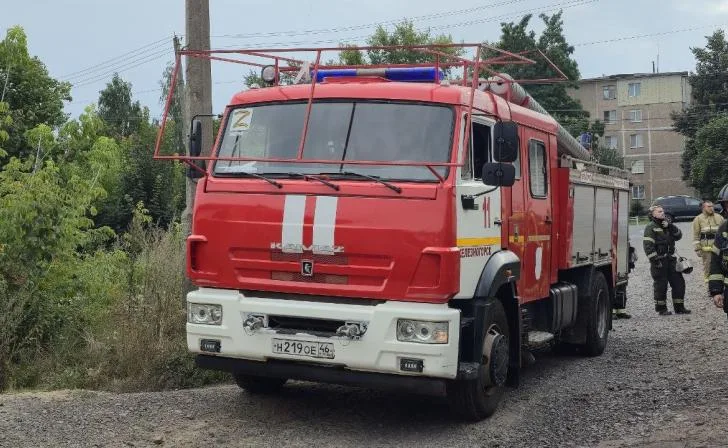 Пожар в Железногорске: оперативные действия спасателей предотвратили распространение огня
