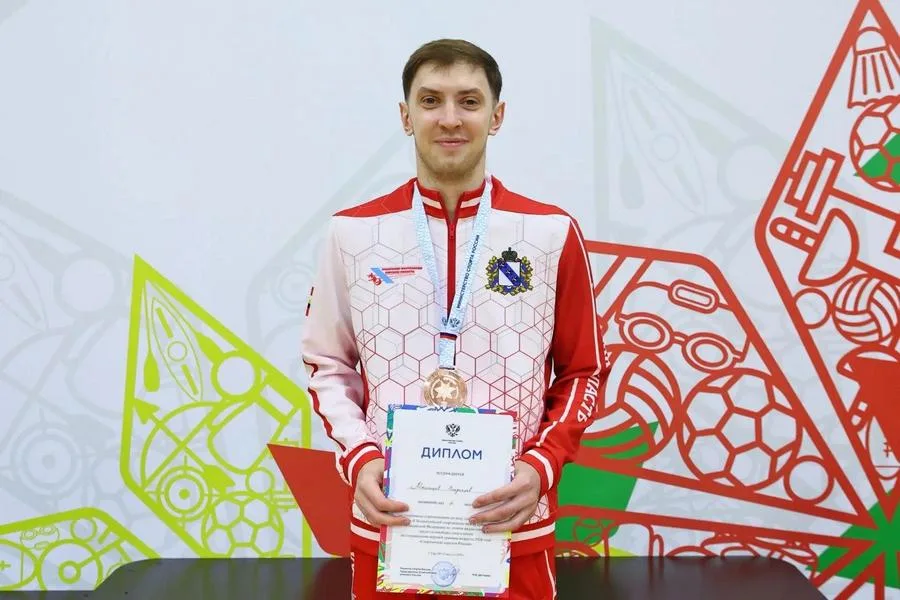 Курский рапирист Владислав Мыльников завоевал бронзу на Спартакиаде народов России