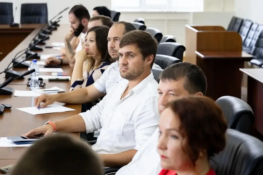 В Курске создан Совет блогеров при главе города: первые итоги и вопросы жителей