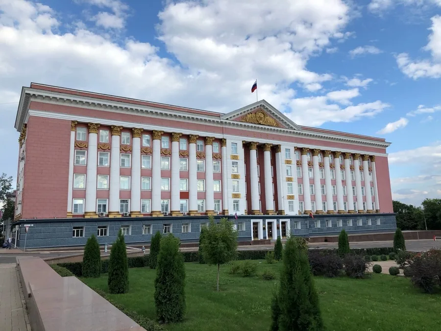 Заседание правительства Курской области, обсуждение экономических показателей