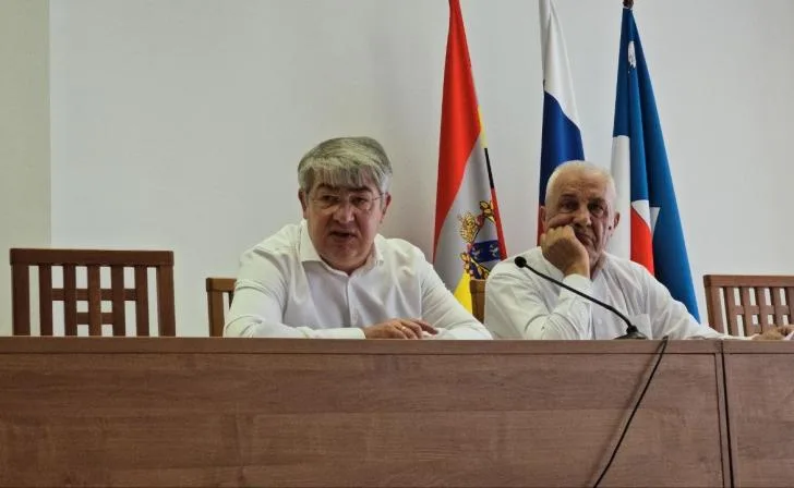 Железногорцы хотят прямых выборов мэра, но это невозможно по закону Железногорцы хотят прямых выборов мэра, но это невозможно по закону