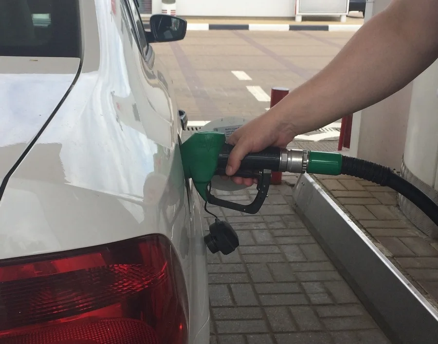 Заправка бензином в Курской области, отражение цен на топливо