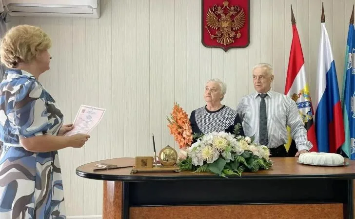 Необычная свадьба в Курске: любовь не знает возраста