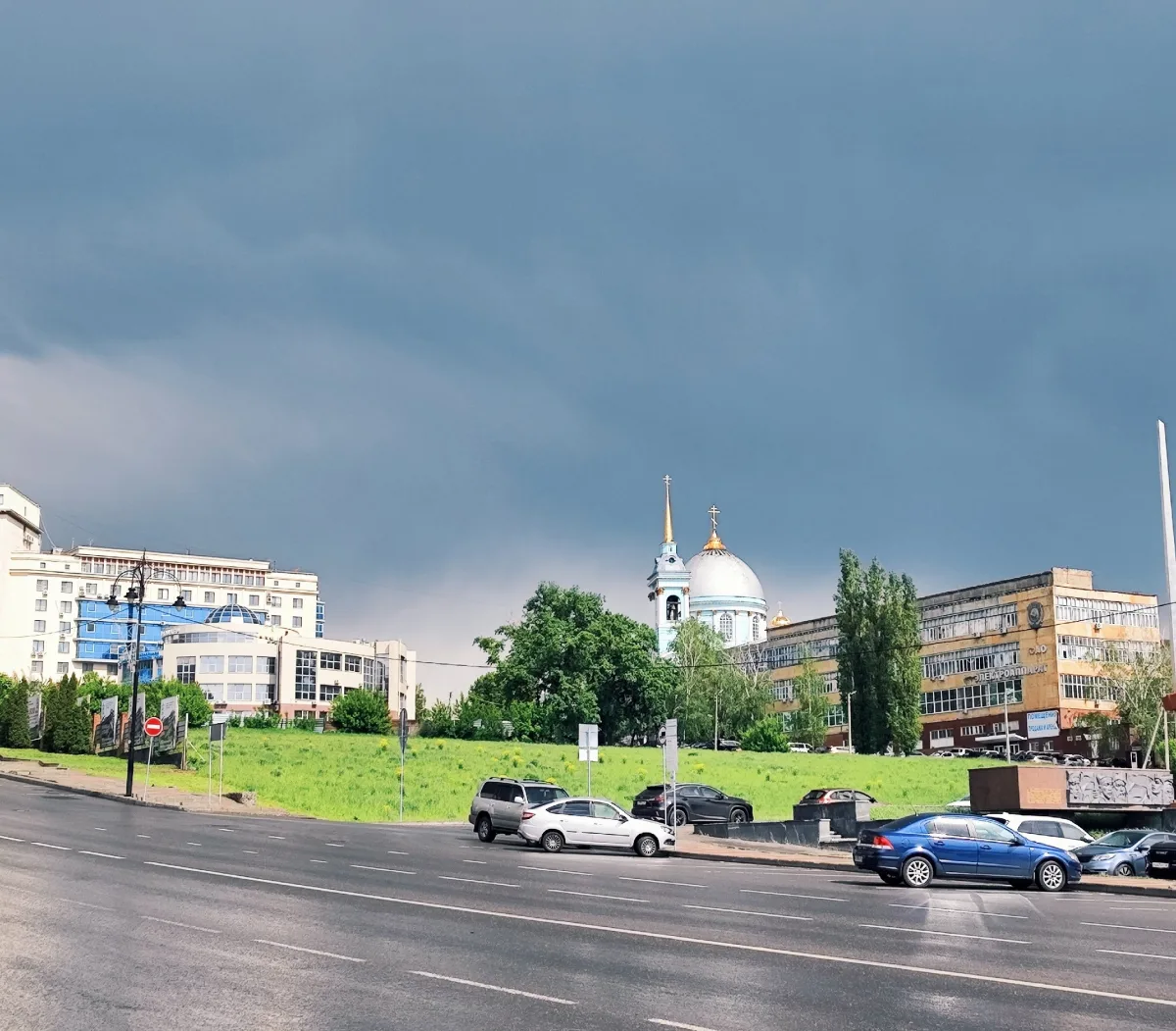 В Курской области объявлено предупреждение о резкой смене погоды с грозами и градом В Курской области объявлено предупреждение о резкой смене погоды с грозами и градом