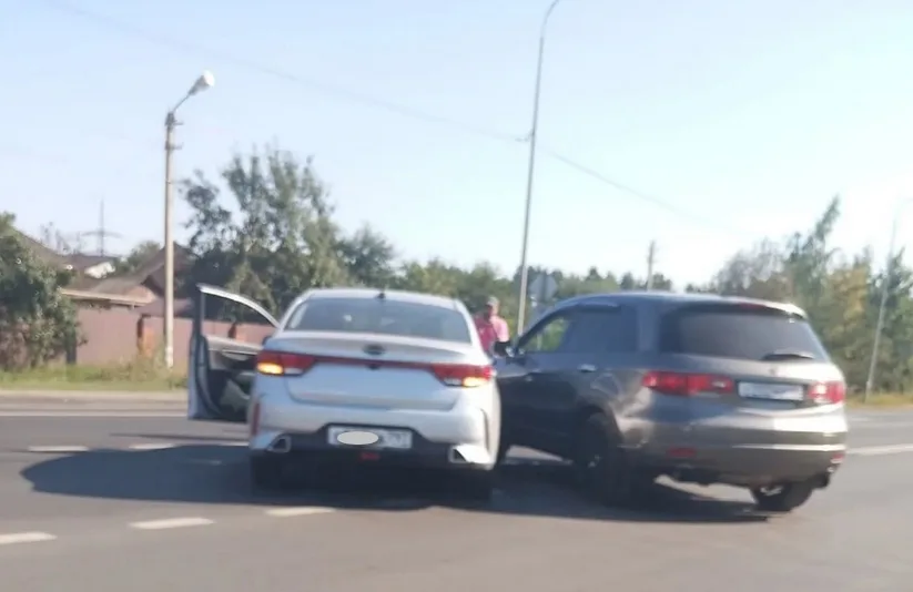 ДТП в Курском районе затруднило движение на трассе «Курск - Поныри»