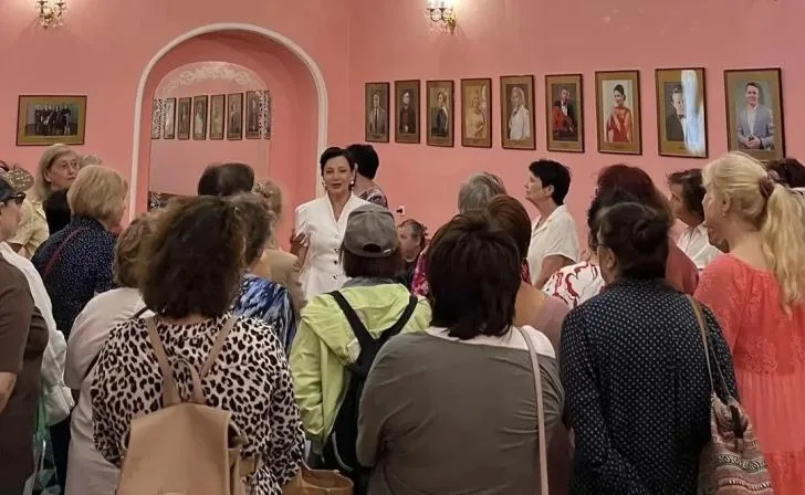 Экскурсия по историческому зданию филармонии Курска: музыка и история в одном флаконе