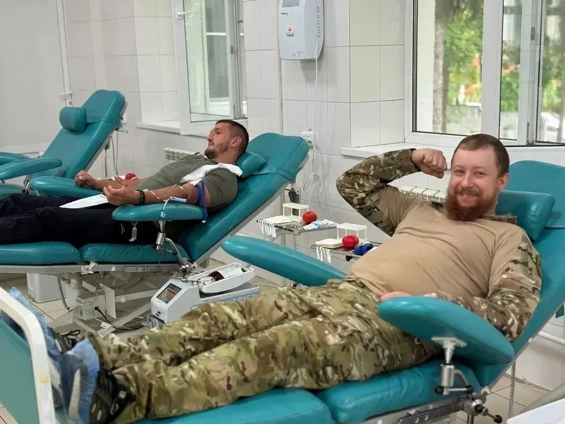 В Курской области ветераны и добровольцы сдали кровь для раненых