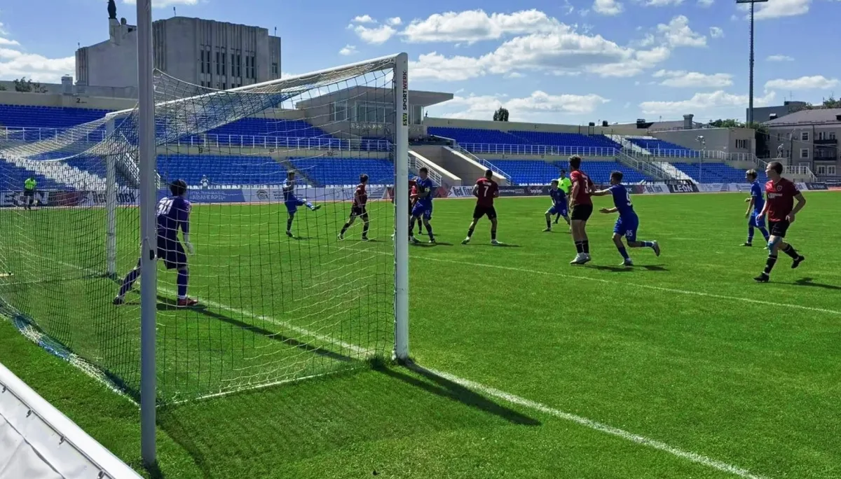 ФК «Авангард» Курск потерпел поражение от «Строгино» на домашнем стадионе ФК «Авангард» Курск потерпел поражение от «Строгино» на домашнем стадионе