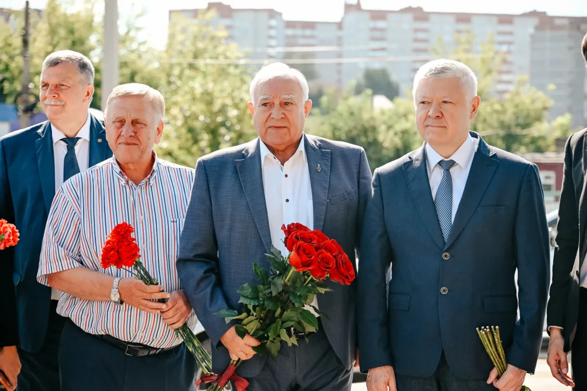 Курск помнит: 26 лет со дня трагедии подводного крейсера "Курск"