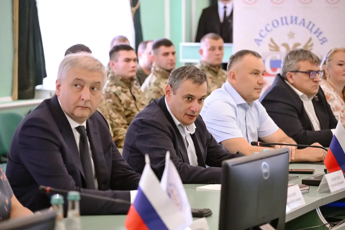 Губернатор Курской области встретился с ветеранами СВО и обсудил поддержку