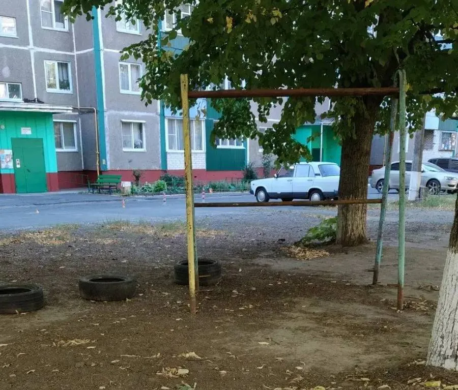 СК Курска проверяет случай травмирования девочки на детской площадке