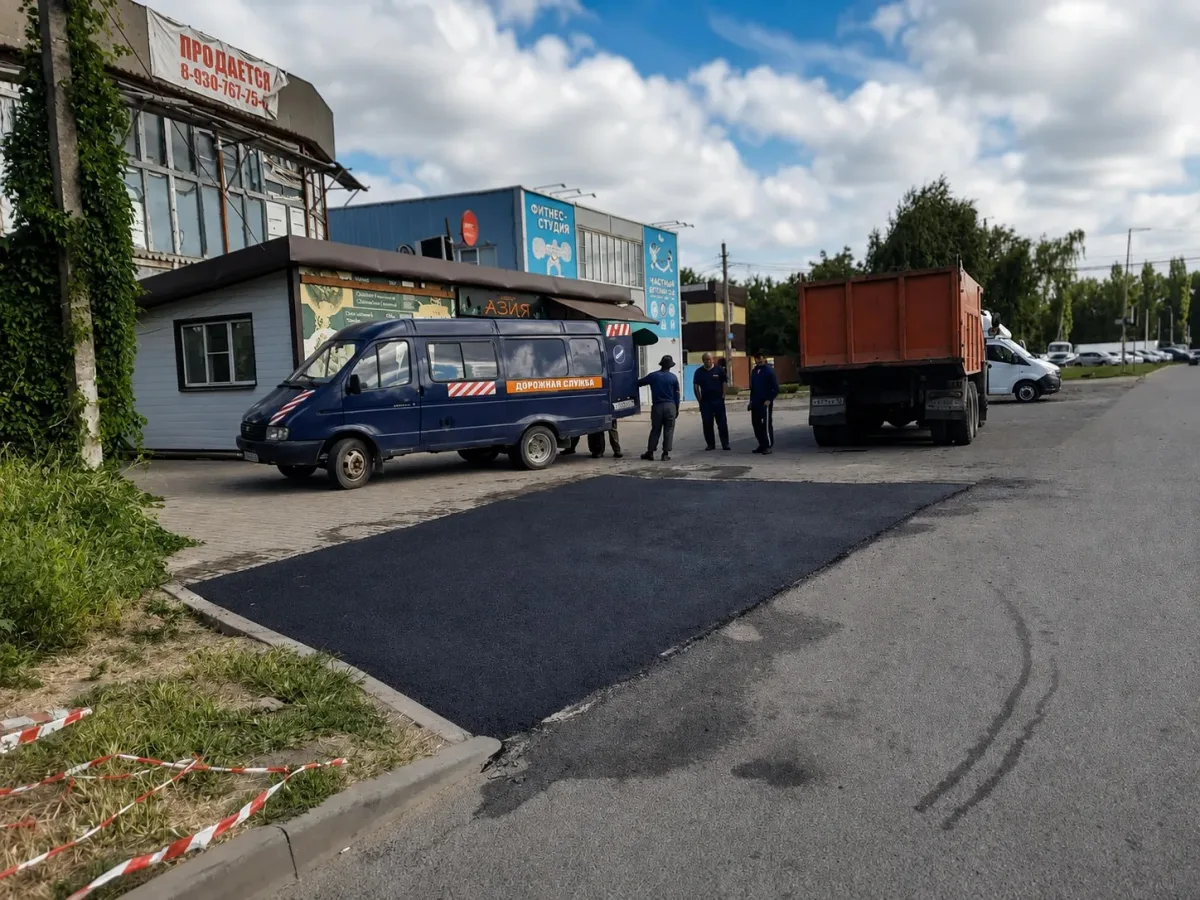 В Курске завершены работы по восстановлению асфальта и грунта