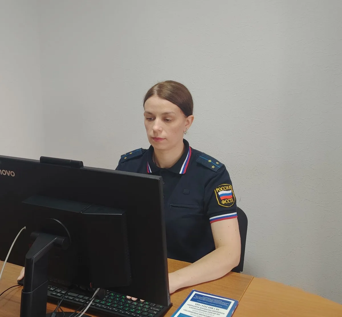 Курянин погасил алименты после ограничения в праве выезда за границу