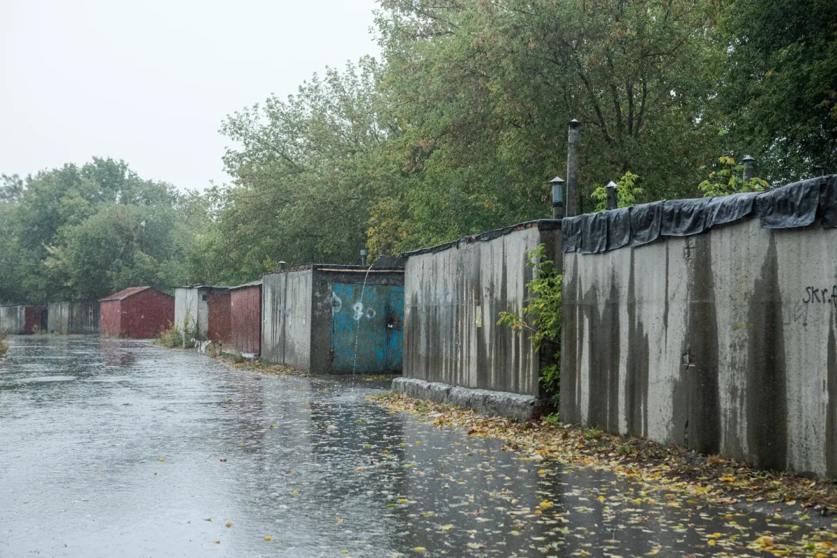 В Курске начался демонтаж незаконных гаражей в Сеймском округе В Курске начался демонтаж незаконных гаражей в Сеймском округе