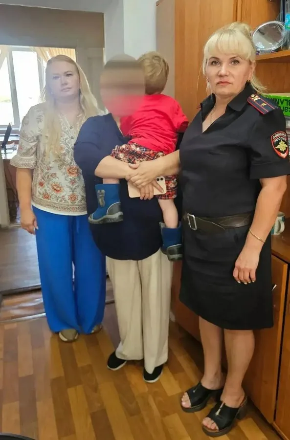 В Курске полицейские нашли родителей потерявшегося двухлетнего мальчика