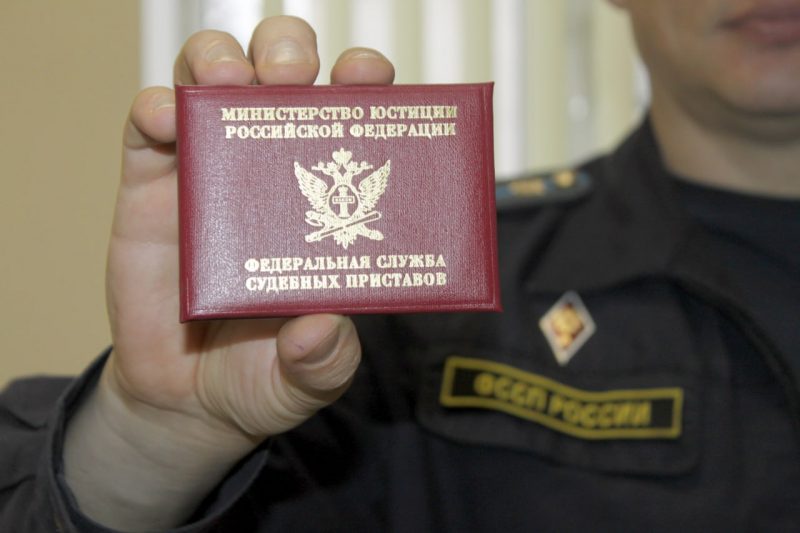 Судебные приставы Курска взыскали 800 тысяч рублей с должника